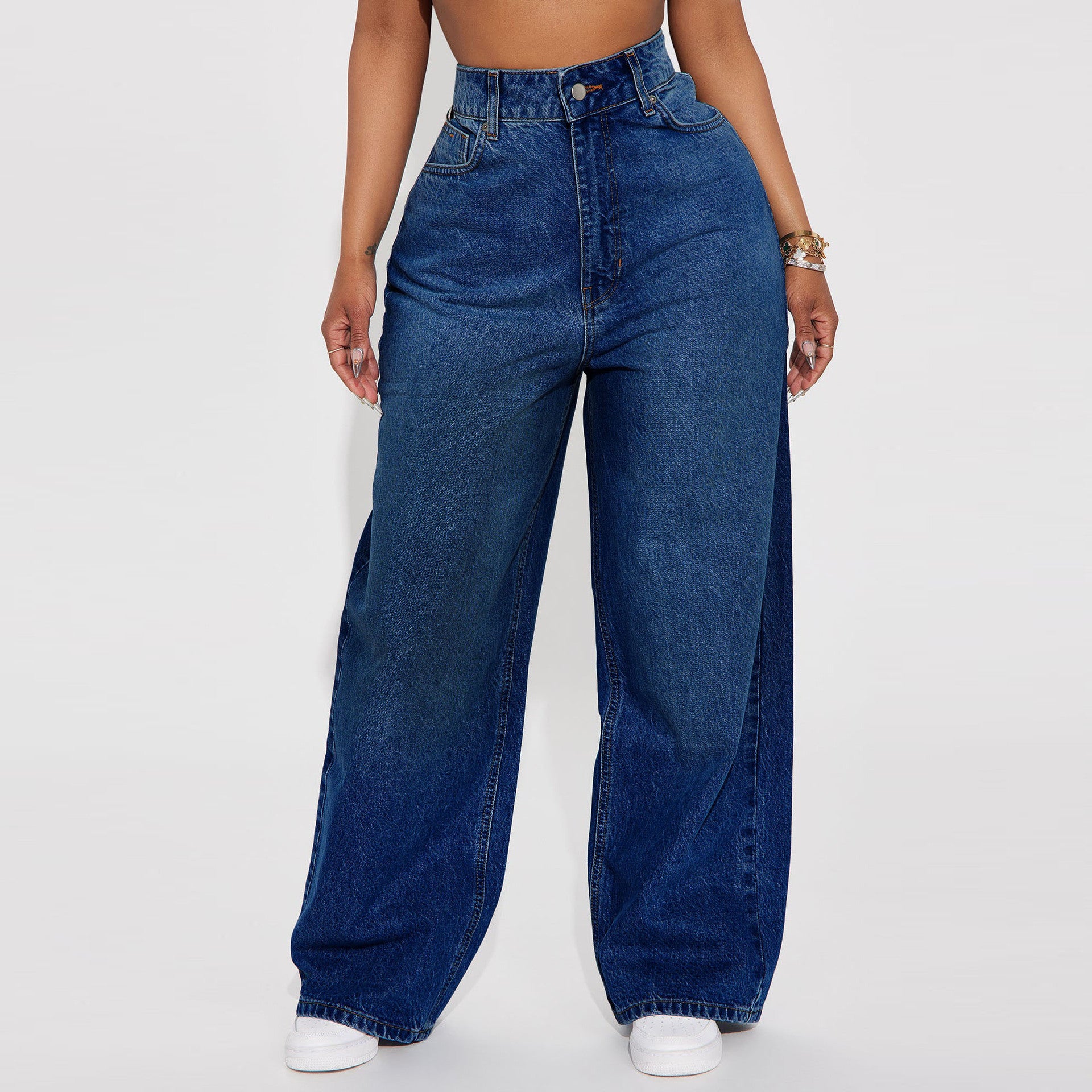 Luvéra Dunkelblaue Jeans mit weitem Bein und weitem Bein und bodenlanger Länge