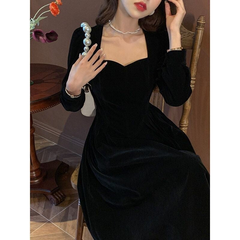 Luvéra Elegantes Kleid Mit Taillenbeuerung Im Von Prominenten Inspirierten Stil