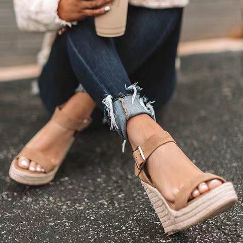 Luvéra Frauen Keil Sandalen High Heel Schuhe