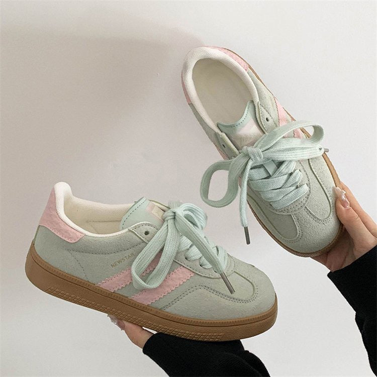 Luvéra Retro Casual Weiße Turnschuhe Für Frauen Vielseitig Und Perfekt Für Sport