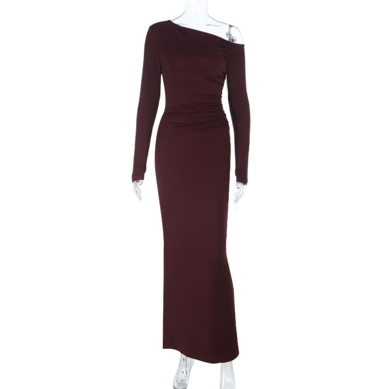 Luvéra Asymmetrisches Abendkleid mit Rückenausschnitt - Slim Fit