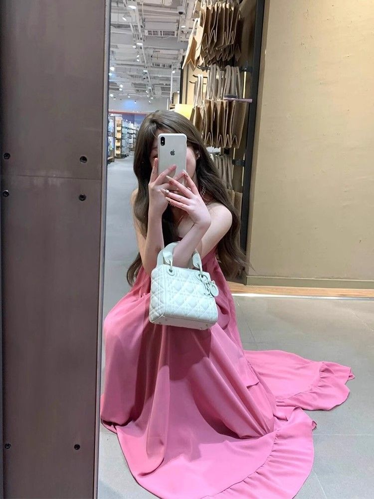 Luvéra schönes Rückenfreies Neckholder-Kleid für Damen