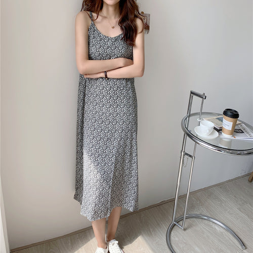 Luvéra Chiffon Floral Sling Kleid Frauen