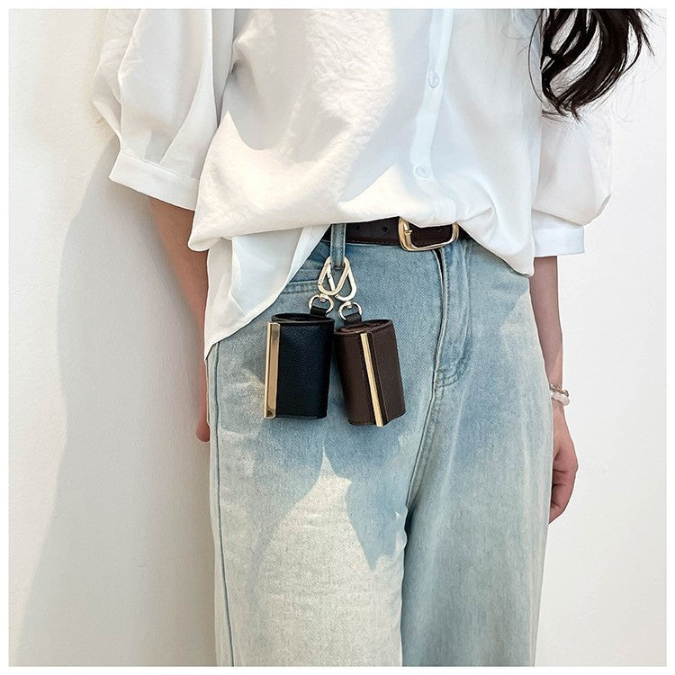 Luvéra Damen Handtasche mit Schlüsselanhänger Design Leichte Umhängetasche Große Kapazität Einkaufstaschen