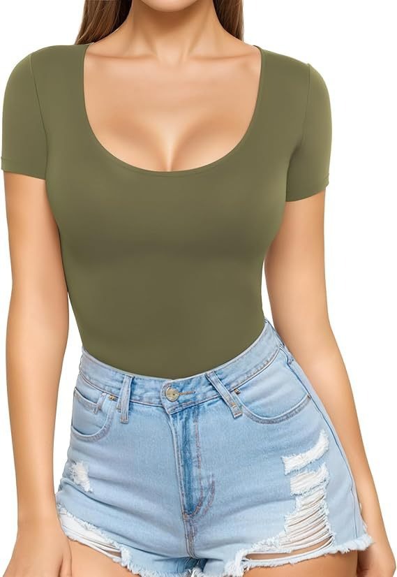 Luvéra Schmal geschnittenes Pullover T-Shirt mit Rundhalsausschnitt und schmalem Oberteil
