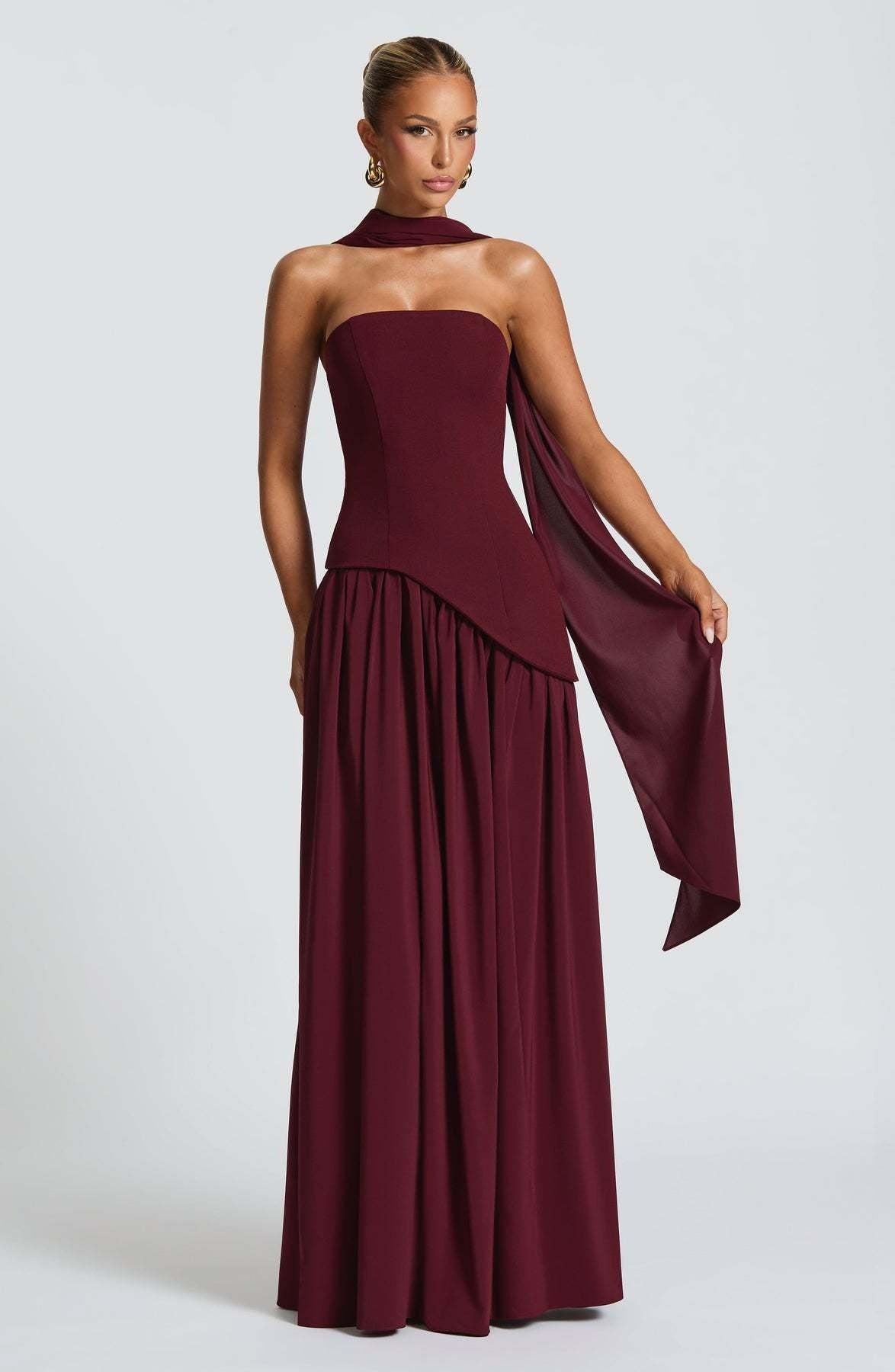 Luvéra Pure Color Split Rückenfrei Elegantes Streamer Kleid