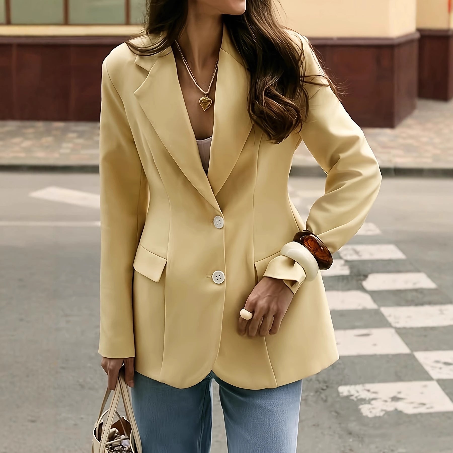 Luvéra Hochwertiger Slim-Fit-Blazer, Der Speziell Für Das Büro Entwickelt Wurde