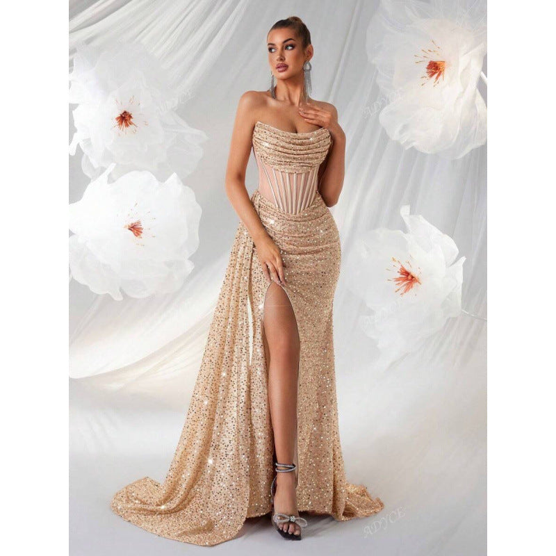 Luvéra Damen schulterfreies ausgehöhltes Fischgräten-Plisseekleid