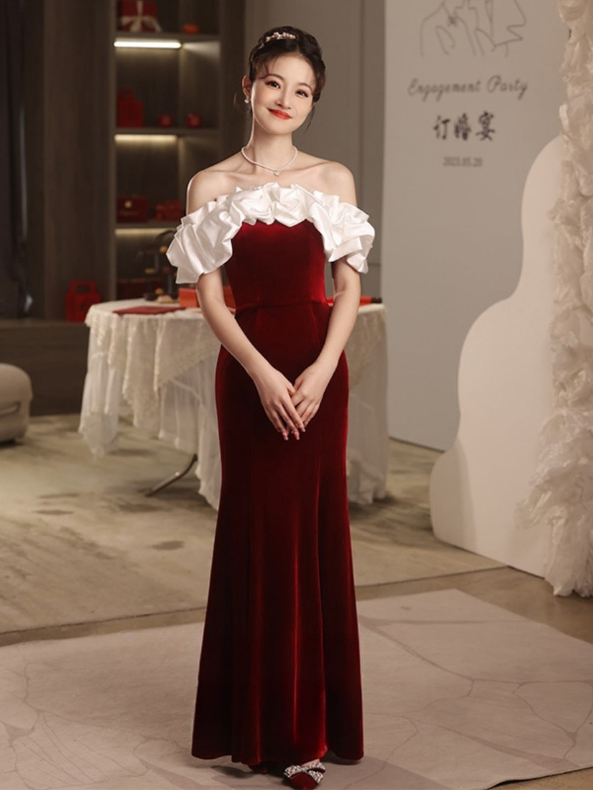 Luvéra Langes Meerjungfrau-Kleid