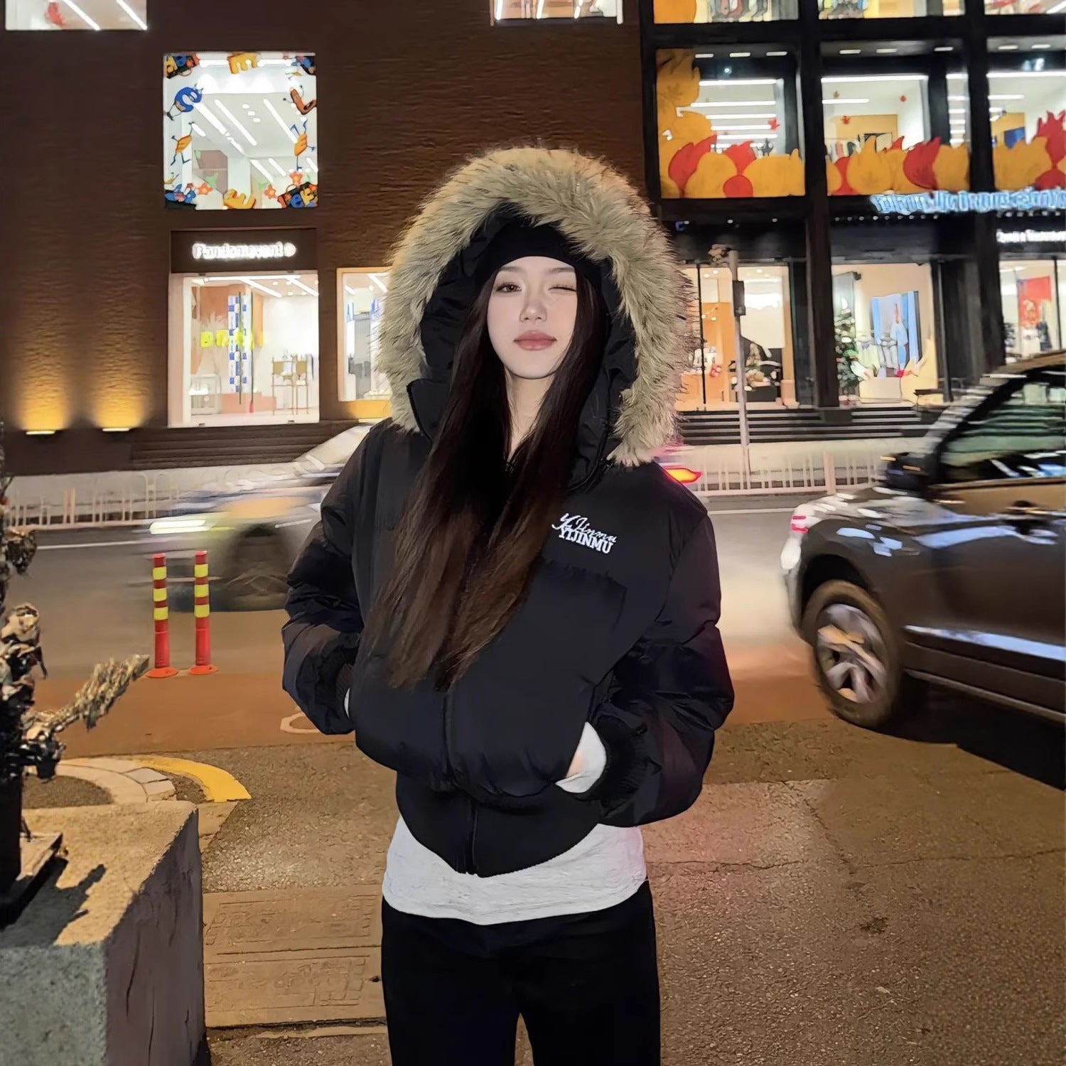 Luvéra Winter Kurze Kunstpelzkragen Gepolsterte Jacke Für Frauen