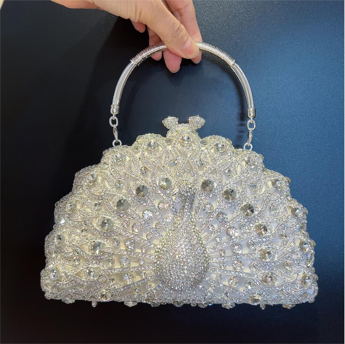 Luvéra Große Pfau-Diamant-Taschen