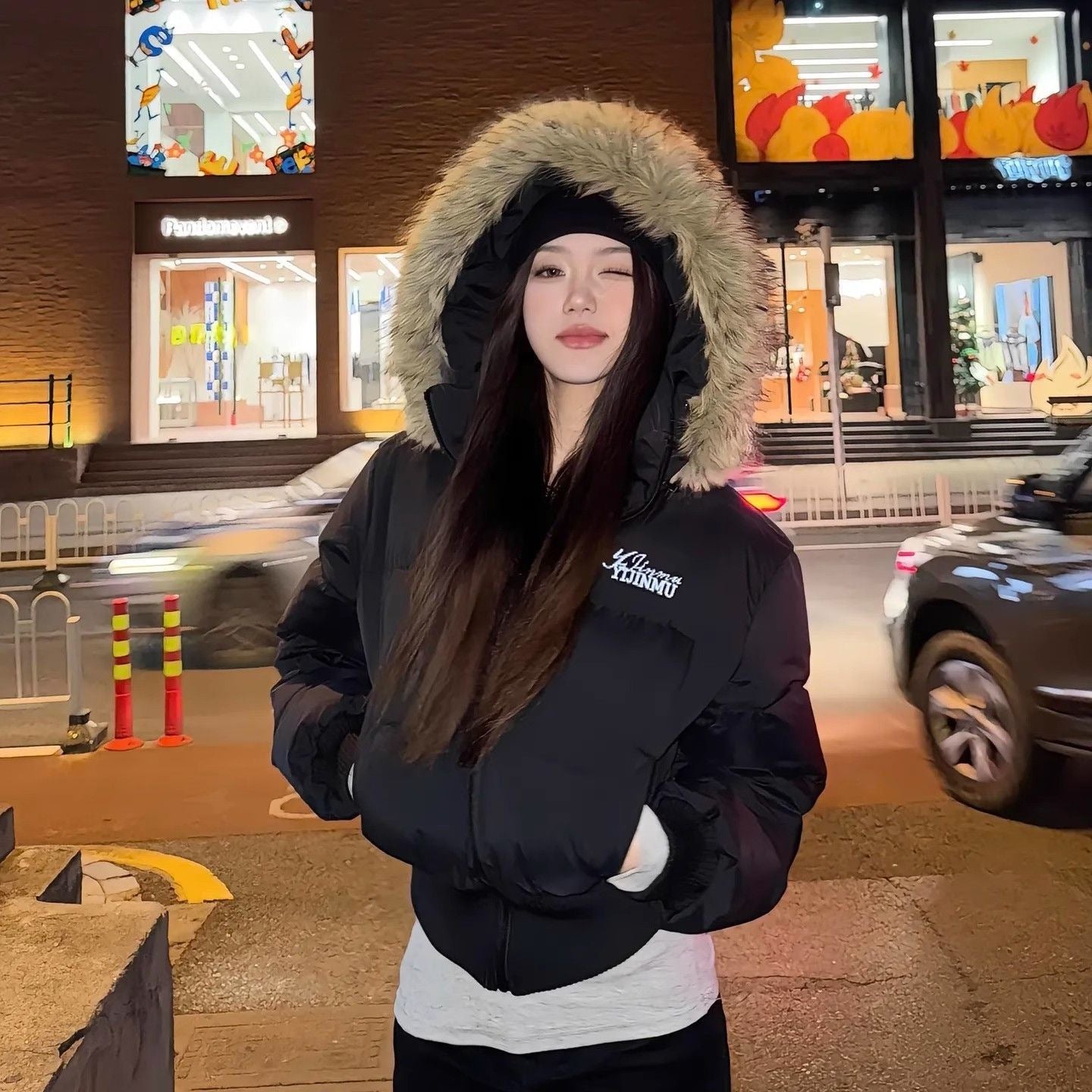 Luvéra Winter Kurze Kunstpelzkragen Gepolsterte Jacke Für Frauen