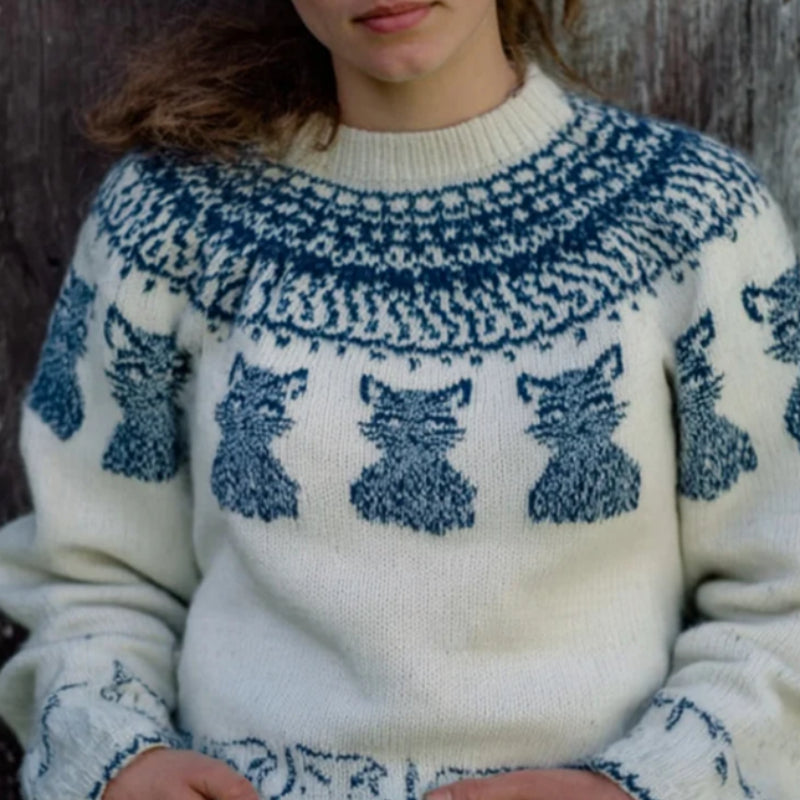 Luvéra Bedruckter Kapuzenpullover mit Rundhalsausschnitt und gestreiftem Patch-Design