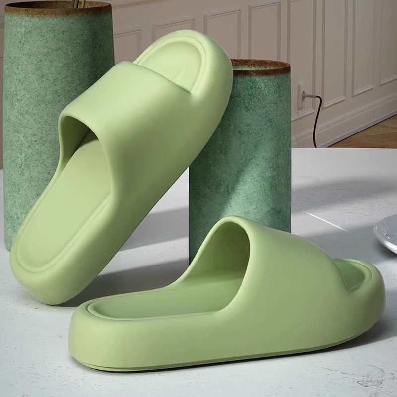 Luvéra Neue Indoor Anti-Slip Geruchssichere Stille dicke Sohlen Hausschuhe