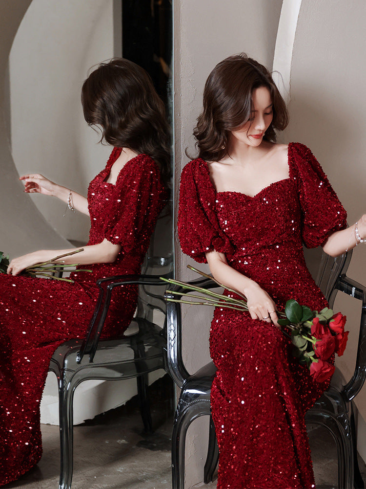 Luvéra Elegantes Burgunder Abendkleid – Figurbetont & Stilvoll