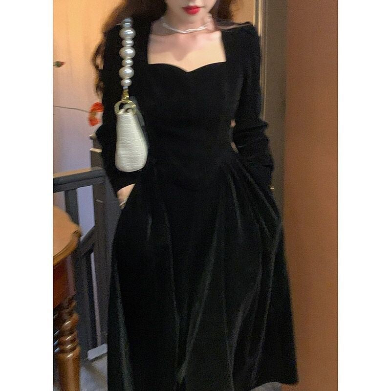 Luvéra Elegantes Kleid Mit Taillenbeuerung Im Von Prominenten Inspirierten Stil