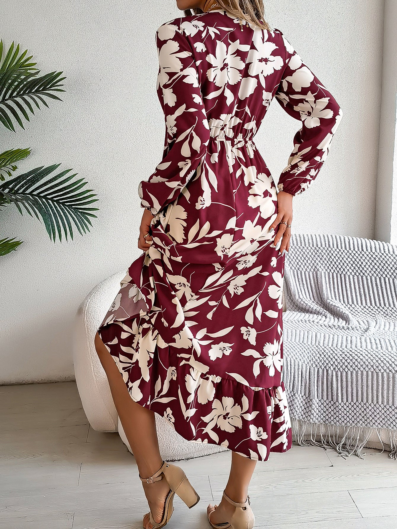 Luvéra Damen Freizeit Blumendruck Krawatte Taille Langarm Rüschen Kleid