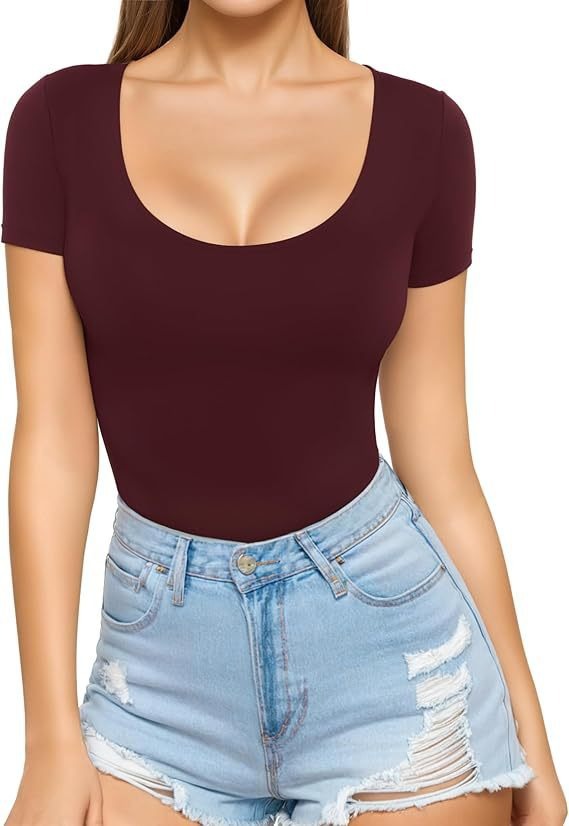 Luvéra Schmal geschnittenes Pullover T-Shirt mit Rundhalsausschnitt und schmalem Oberteil